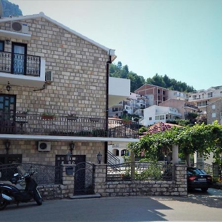 Vila Teodora Sveti Stefan Exteriör bild