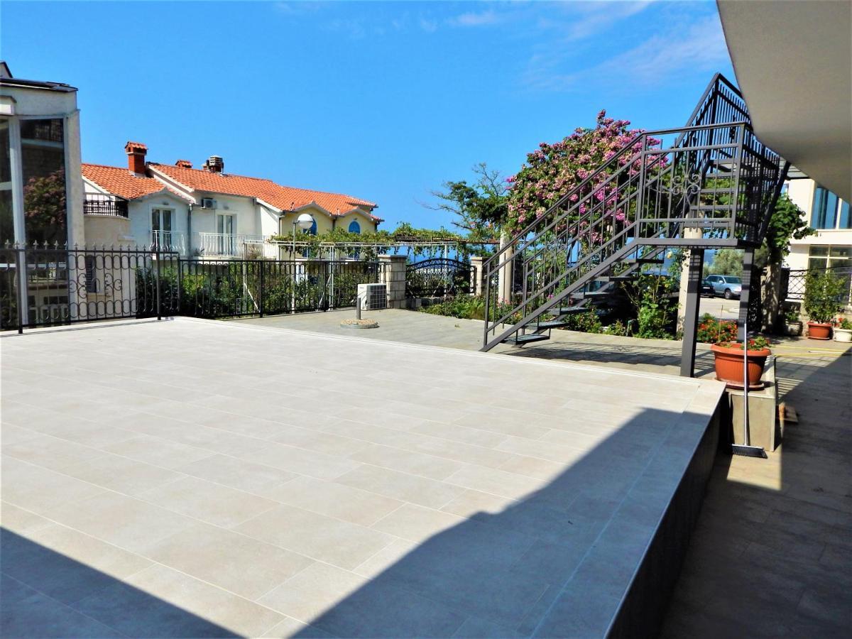 Vila Teodora Sveti Stefan Exteriör bild