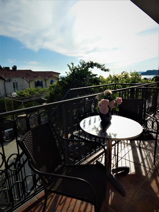 Vila Teodora Sveti Stefan Exteriör bild